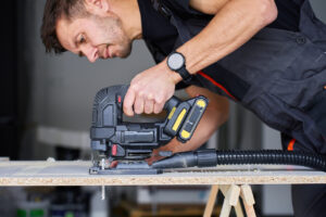 wyrzynarka akumulatorowa